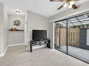 4283 S Pine Island Rd, Davie FL 33328