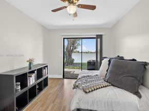 4283 S Pine Island Rd, Davie FL 33328