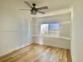 8040 Tatum Waterway Dr 5, Miami Beach FL 33141