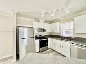 3210 Royal Palm Ct, Dania Beach FL 33312