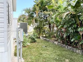 3210 Royal Palm Ct, Dania Beach FL 33312