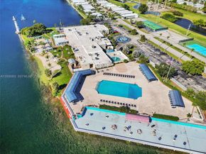 3210 Royal Palm Ct, Dania Beach FL 33312