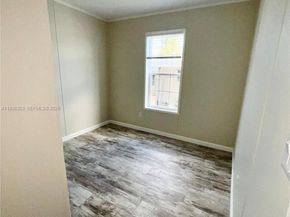 3210 Royal Palm Ct, Dania Beach FL 33312