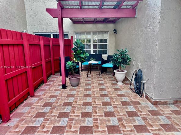 15645 SW 82nd Cir Ln 75, Miami FL 33193