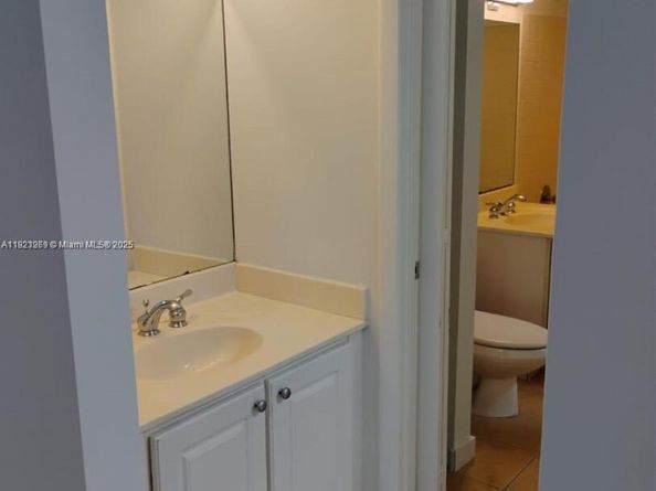 6332 La Costa Dr F, Boca Raton FL 33433