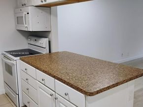 6332 La Costa Dr F, Boca Raton FL 33433