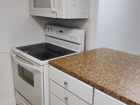 6332 La Costa Dr F, Boca Raton FL 33433