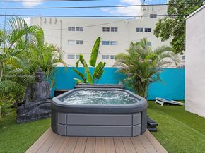 1845 SW 9th St, Miami FL 33135