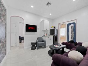 1845 SW 9th St, Miami FL 33135