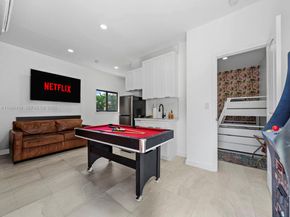 1845 SW 9th St, Miami FL 33135