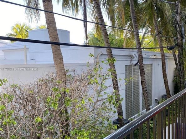 Undisclosed Address #A11789952, Miami Beach FL 33139