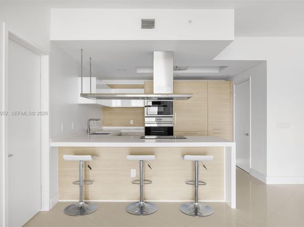 17301 Biscayne Blvd 1704, North Miami Beach FL 33160