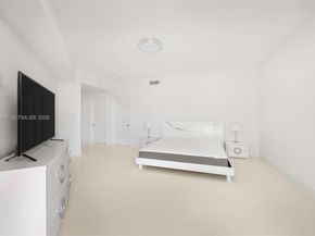 17301 Biscayne Blvd 1704, North Miami Beach FL 33160