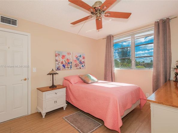 2991 NW 46th Ave 210, Lauderdale Lakes FL 33313