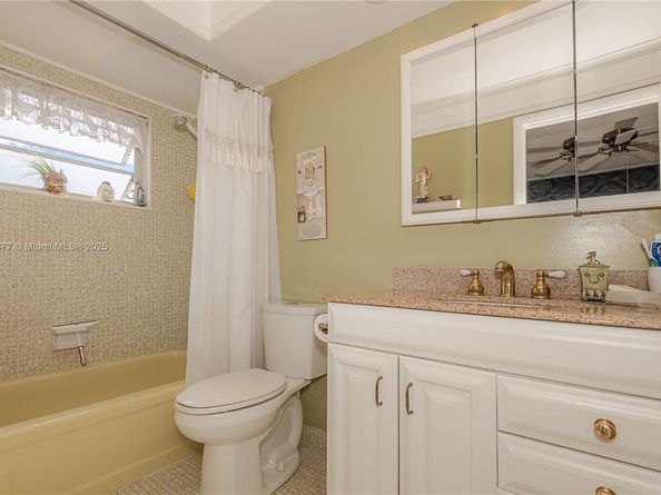2991 NW 46th Ave 210, Lauderdale Lakes FL 33313