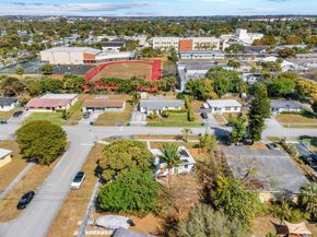 3580 NW 4th St, Lauderhill FL 33311