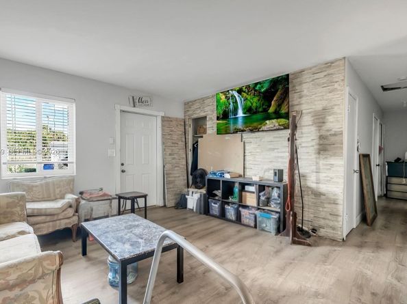 3580 NW 4th St, Lauderhill FL 33311