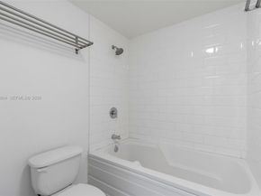 690 SW 1st Ct 1517, Miami FL 33130