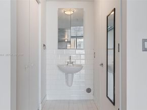 690 SW 1st Ct 1517, Miami FL 33130