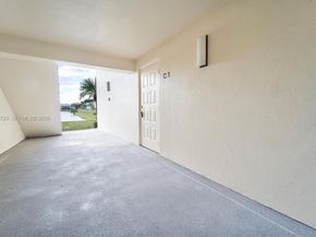1109 Green Pine Blvd C1, West Palm Beach FL 33409