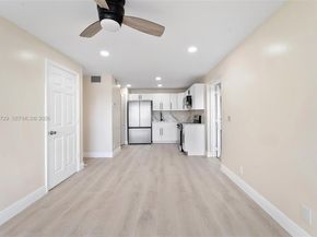 1109 Green Pine Blvd C1, West Palm Beach FL 33409