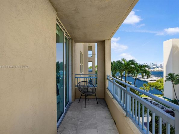 90 Alton Rd 811, Miami Beach FL 33139