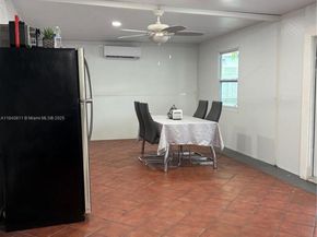 821 E 13th St, Hialeah FL 33010