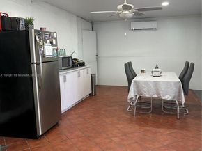 821 E 13th St, Hialeah FL 33010