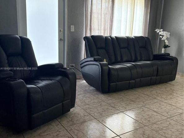 821 E 13th St, Hialeah FL 33010