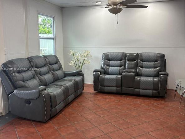 821 E 13th St, Hialeah FL 33010