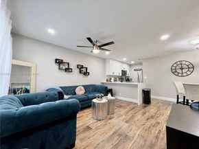 10019 Winding Lake Rd 202, Sunrise FL 33351