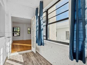 934 Michigan Ave 209, Miami Beach FL 33139
