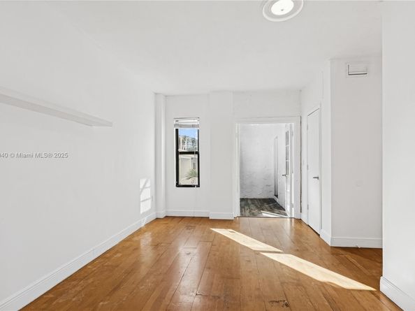 934 Michigan Ave 209, Miami Beach FL 33139