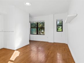 934 Michigan Ave 209, Miami Beach FL 33139