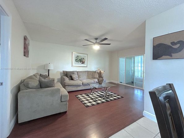 9301 Lime Bay Blvd 105, Tamarac FL 33321