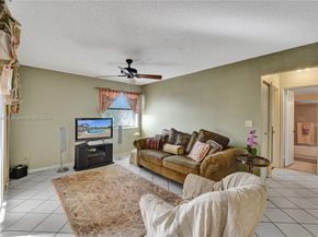 1104 N Hiatus Rd 1104, Pembroke Pines FL 33026
