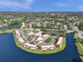 1104 N Hiatus Rd 1104, Pembroke Pines FL 33026