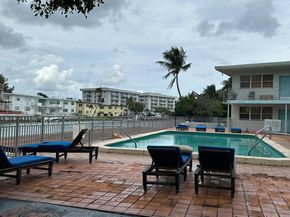 1289 Marseille Dr 50, Miami Beach FL 33141