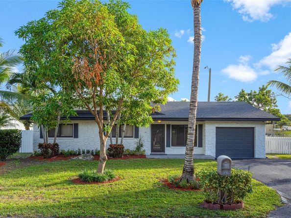 3392 NW 63rd St, Fort Lauderdale FL 33309