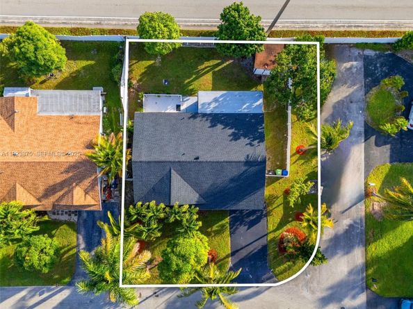 3392 NW 63rd St, Fort Lauderdale FL 33309