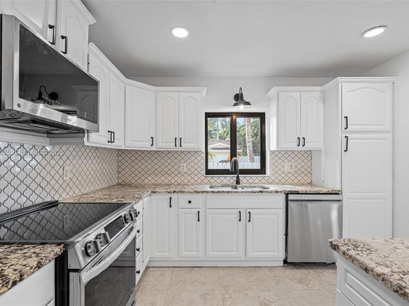 3392 NW 63rd St, Fort Lauderdale FL 33309