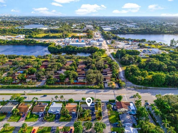 3392 NW 63rd St, Fort Lauderdale FL 33309