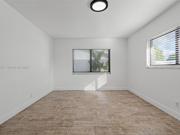 3392 NW 63rd St, Fort Lauderdale FL 33309