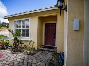 5845 Gypsum Pl, West Palm Beach FL 33413