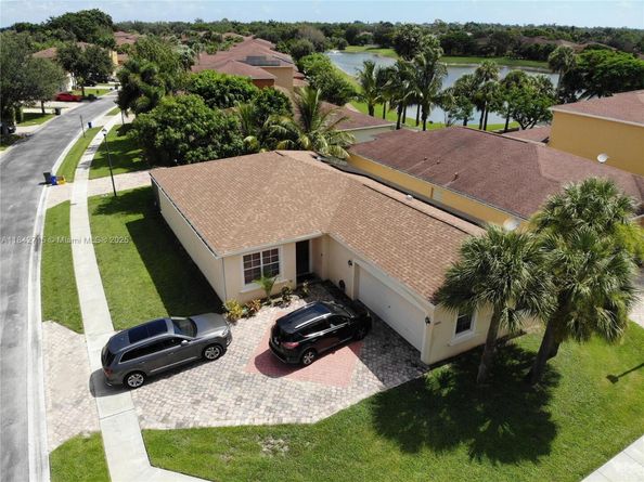 5845 Gypsum Pl, West Palm Beach FL 33413