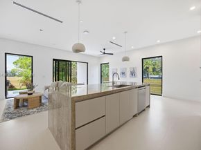 1321 NE 13th Ave, Fort Lauderdale FL 33304