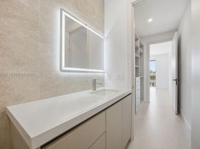 1321 NE 13th Ave, Fort Lauderdale FL 33304