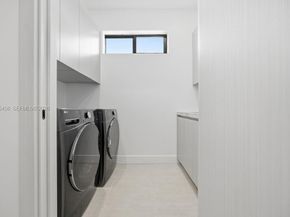 1321 NE 13th Ave, Fort Lauderdale FL 33304