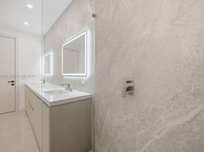 1321 NE 13th Ave, Fort Lauderdale FL 33304