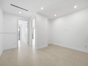 1321 NE 13th Ave, Fort Lauderdale FL 33304